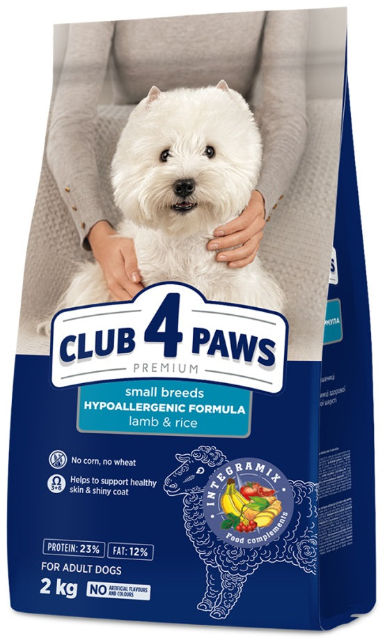 CLUB 4 PAWS Hrană uscată pt câini Adult, talie mică, cu Miel 2kg