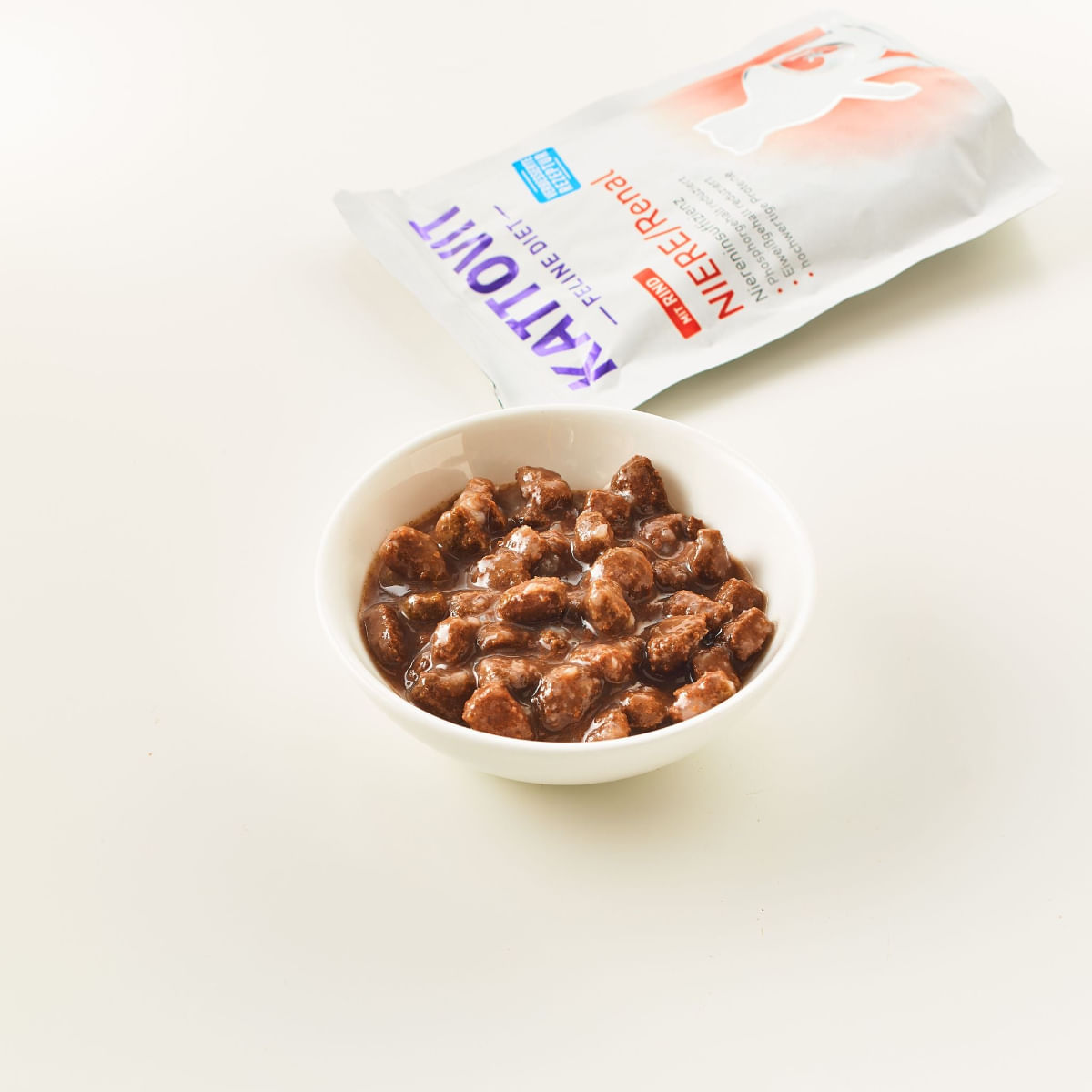 KATTOVIT Renal, Vită, dietă veterinară, plic hrană umedă pisici, sistem renal, (în sos), bax, 85g x 24buc - poza 4