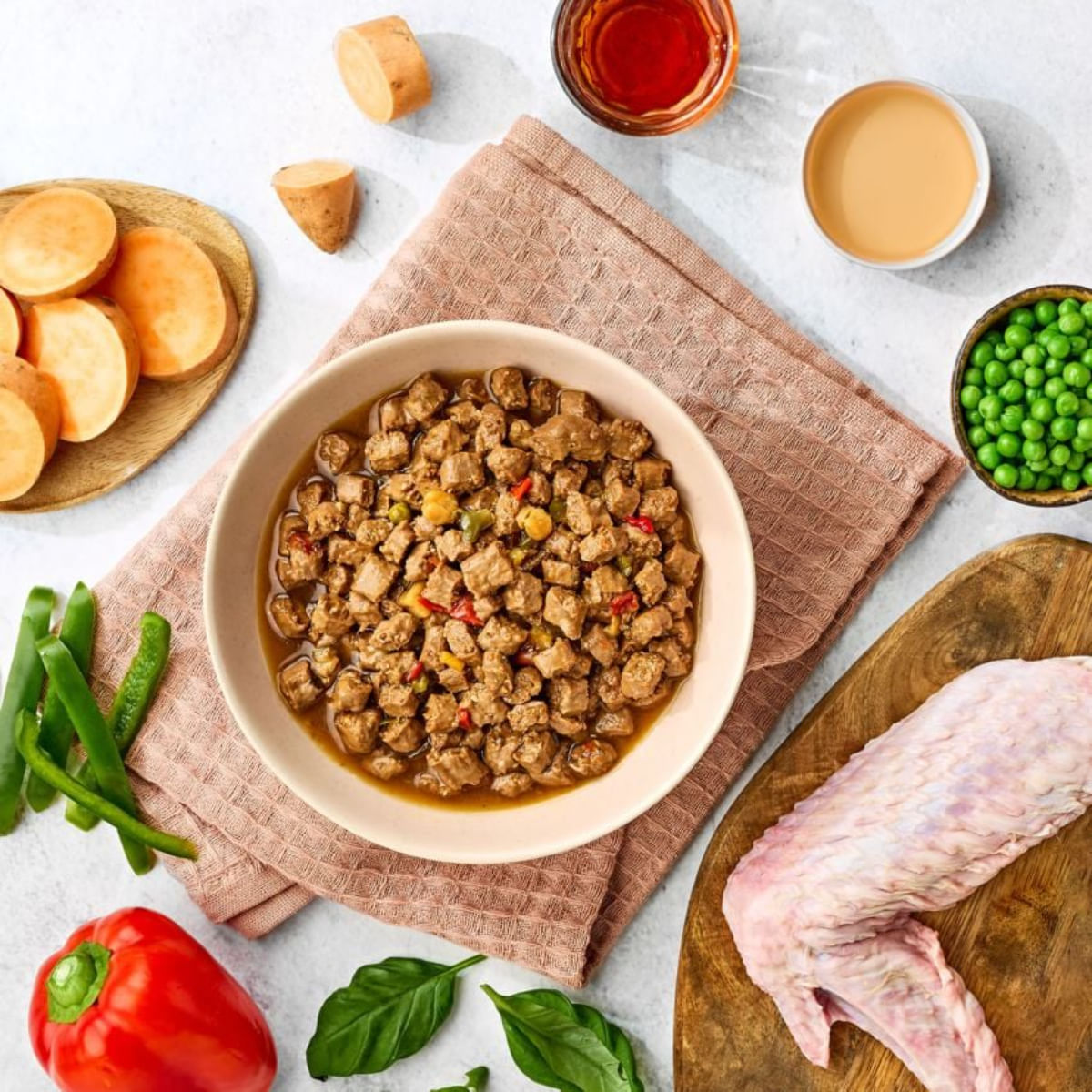 NATURO Variety Pack Pui, XS-XL, Rață și Curcan, conservă hrană umedă fără cereale câini, (în sos), multipack, 390g x 6buc - poza 3