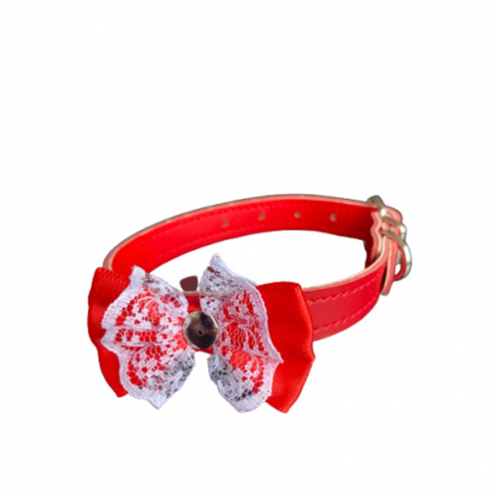 Zgarda din piele naturala cu fundita rosie si dantela 15 mm X 37 cm